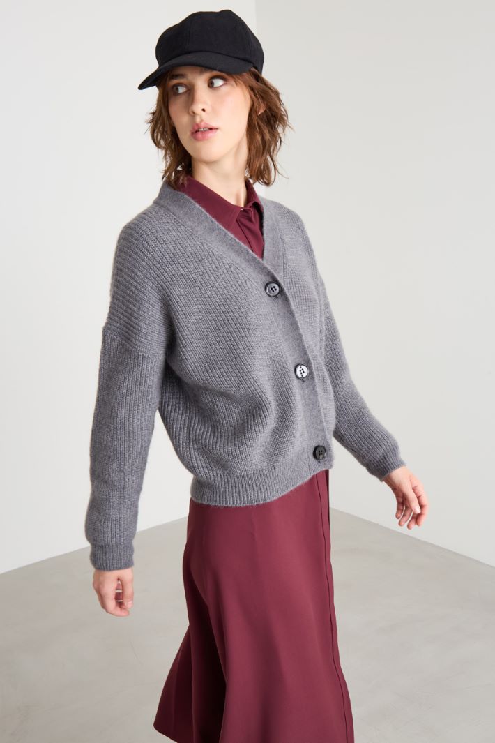 V-neck cardigan Intrend - 2