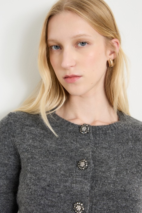Cardigan con bottoni gioiello