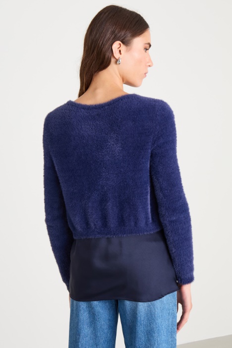 Cardigan con spilla gioiello
