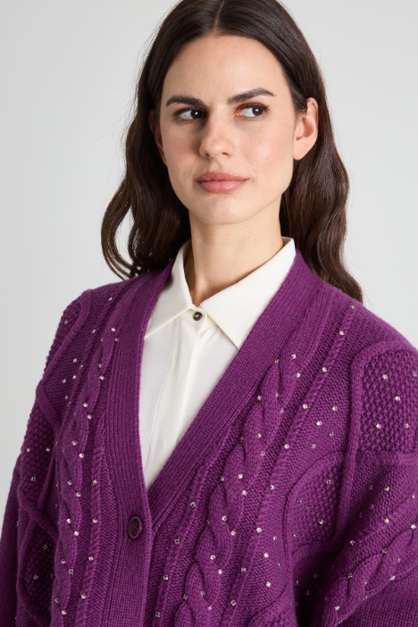 Cardigan boxy con strass