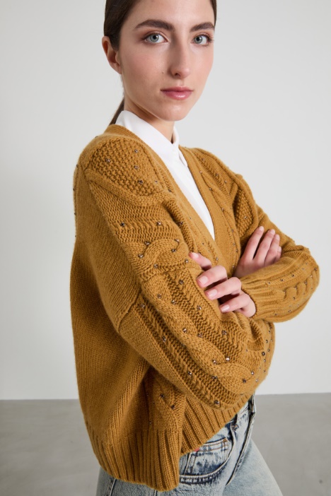 Cardigan boxy con strass