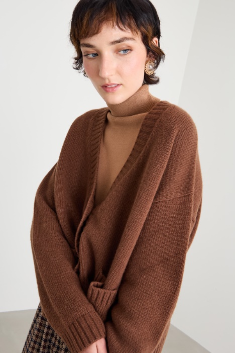 Cardigan in filato di pura lana