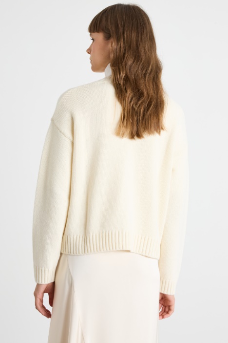 Cardigan con taschini