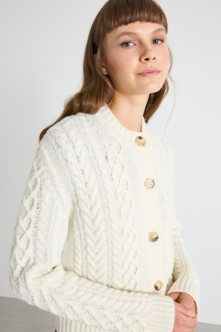 Cardigan with cable knit pattern Intrend - 3
