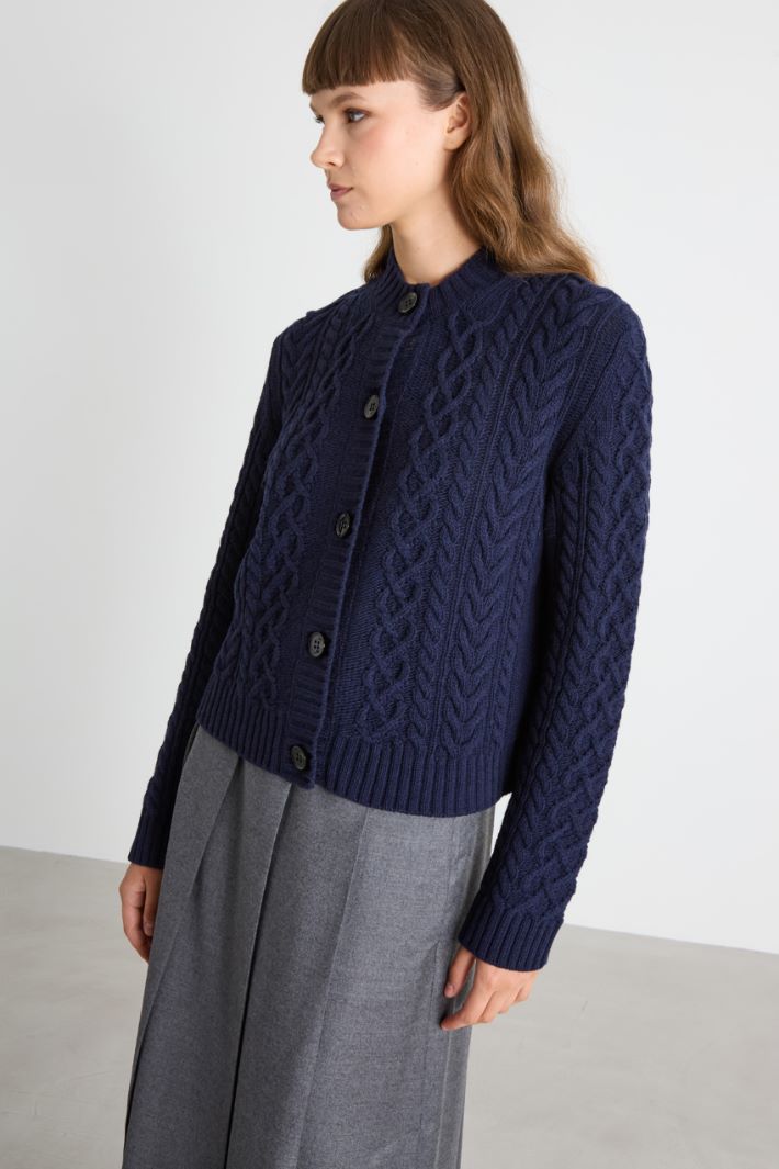 Cardigan with cable knit pattern Intrend - 2