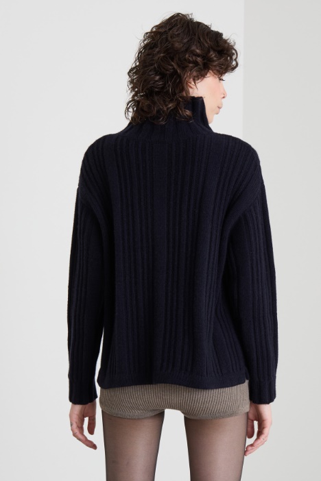 Maglia in lana e cashmere