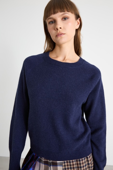 Maglia con maniche raglan