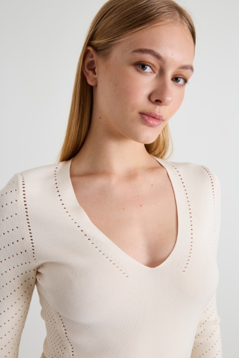 Maglia con dettagli traforati