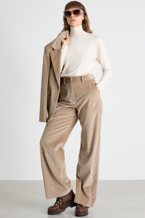 Turtleneck with ribbed trim Intrend