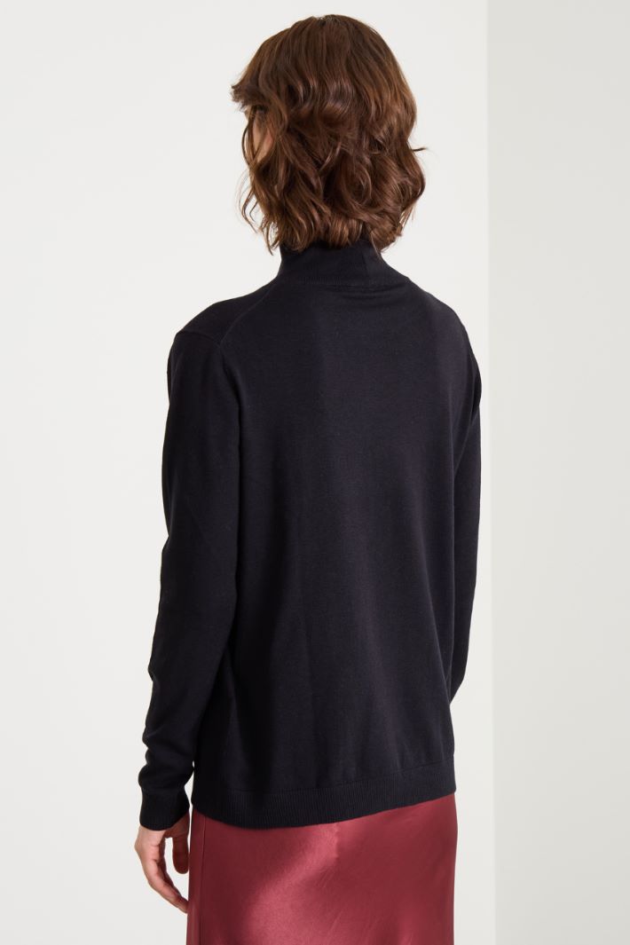 Turtleneck with ribbed trim Intrend - 4