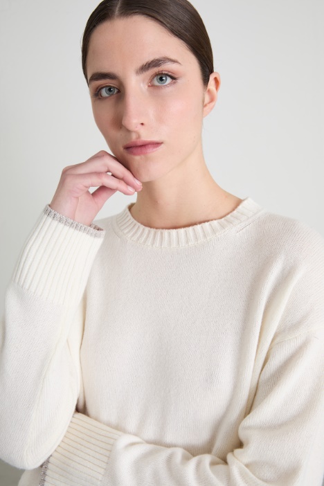 Suéter con bordes de lamé