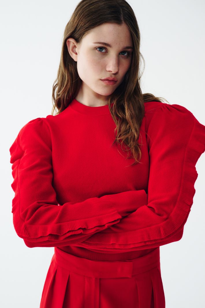 Sweater with ruffles on the sleeves Intrend - 6