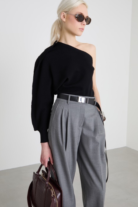 One-shoulder sweater Intrend