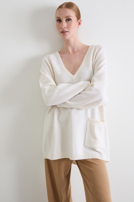 Maglia con scollo profondo a V Intrend