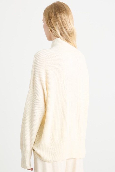 Maglia con maxi treccia