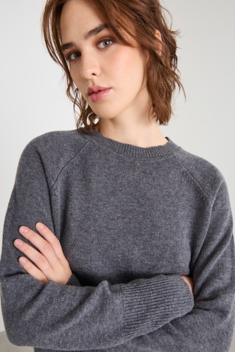 Maglia con maniche raglan