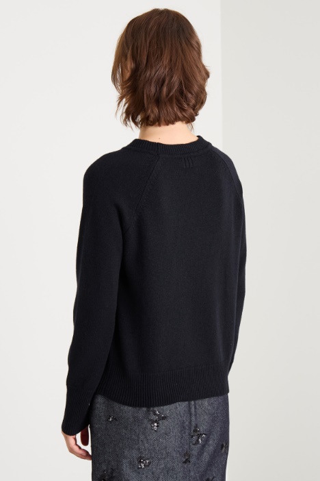 Maglia con maniche raglan