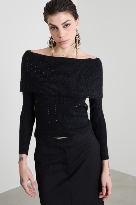 Maglia con strass e risvolto