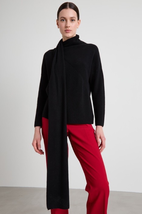 Maglia con collo a sciarpa Intrend