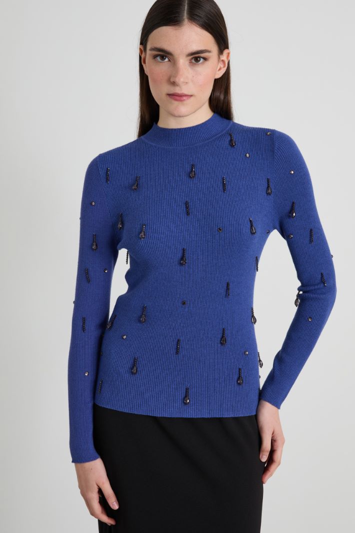 Sweater with bejewelled embroidery Intrend
