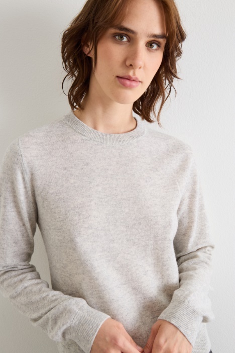 Suéter de cuello redondo