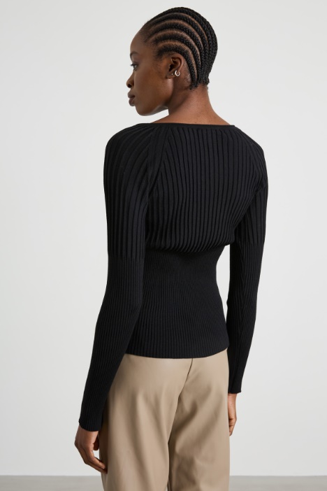 Jersey entallado de lana con cordones