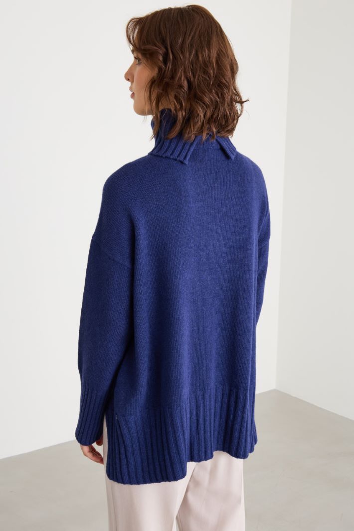Oversized sweater with slits Intrend - 4