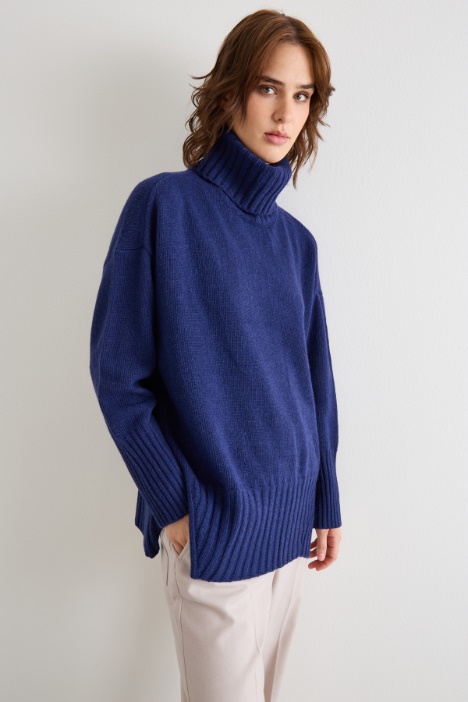 Oversized sweater with slits Intrend