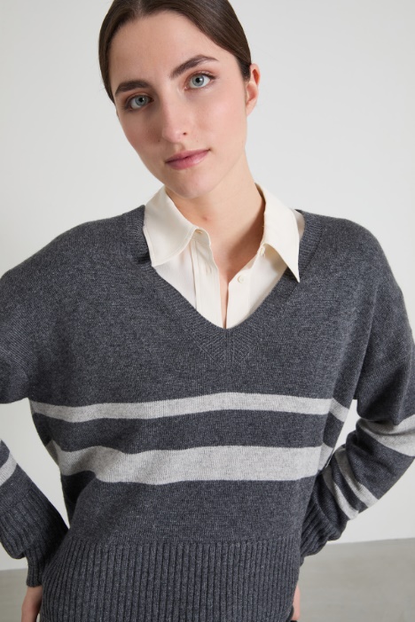 Suéter oversize de cuello en V