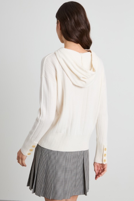 Maglia a coste con cappuccio