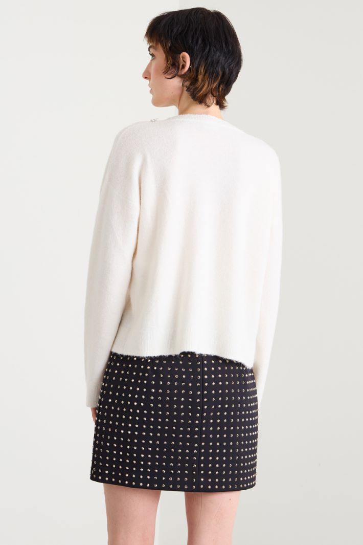 Sweater with crystals and pearls Intrend - 2