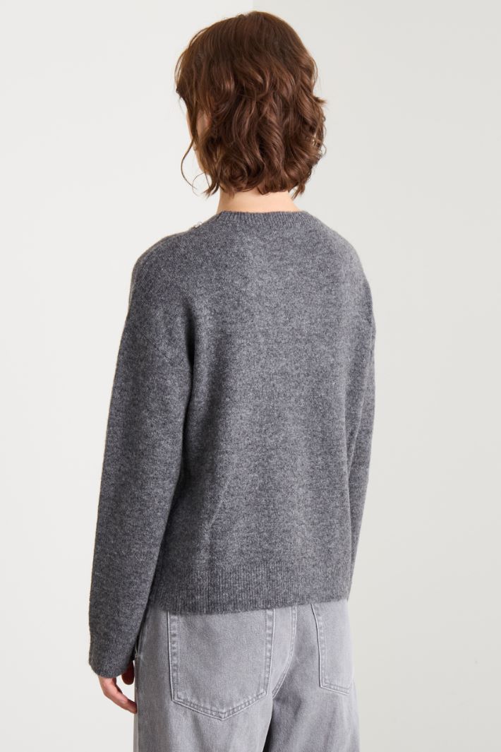 Sweater with crystals and pearls Intrend - 4