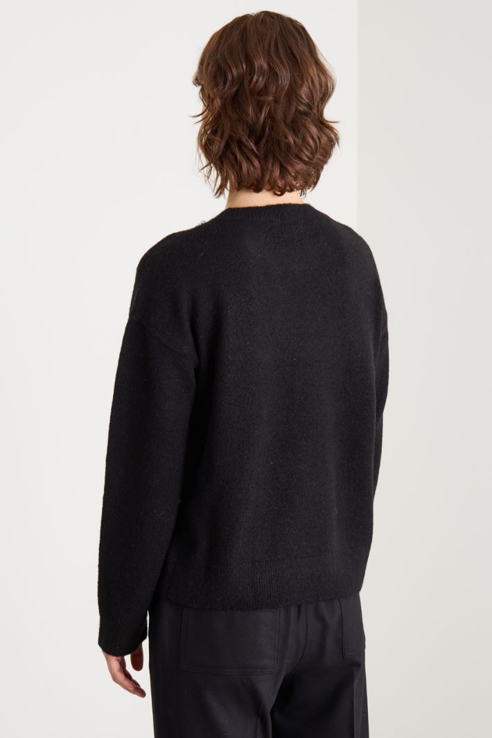 Sweater with crystals and pearls Intrend - 4