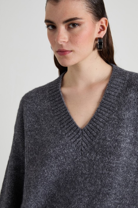 Maglia a V in alpaca e cotone