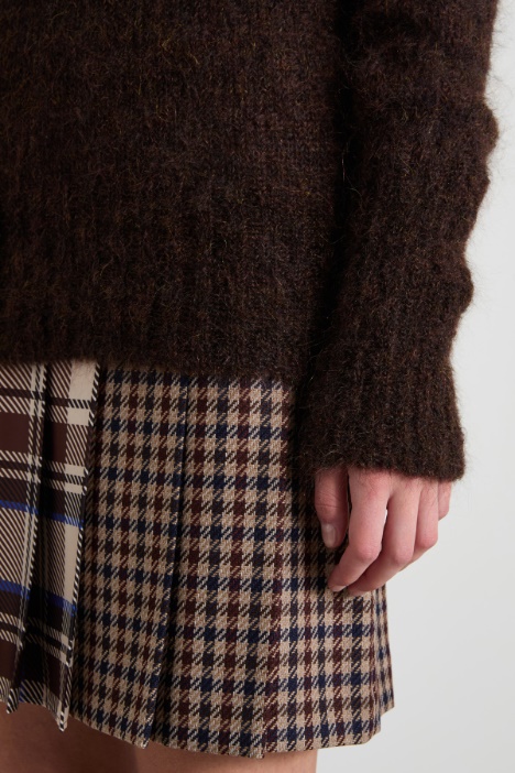 Suéter de cuello redondo de mohair