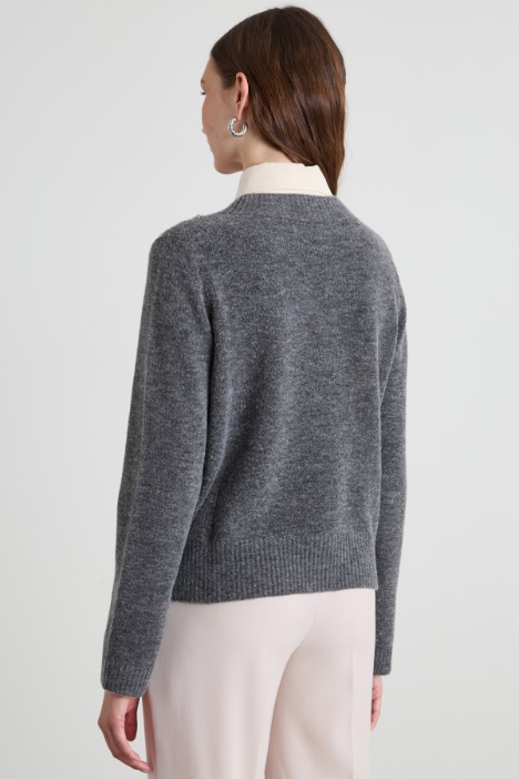 Maglia con strass e perle