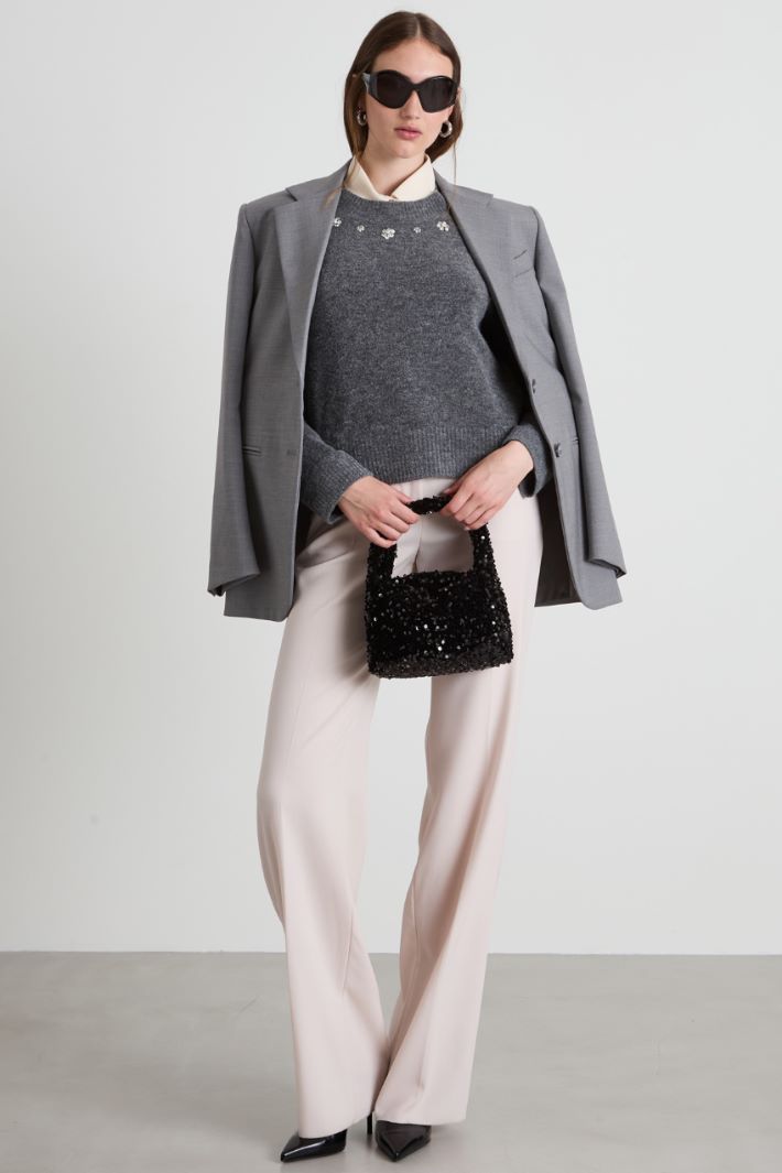 Sweater with rhinestones and pearls Intrend - 3