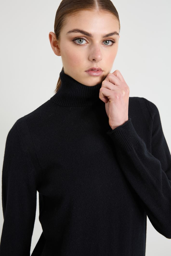 Wool and cashmere turtle-neck sweater Intrend - 4