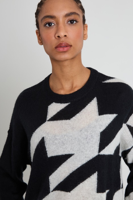 Suéter de mohair con intarsia