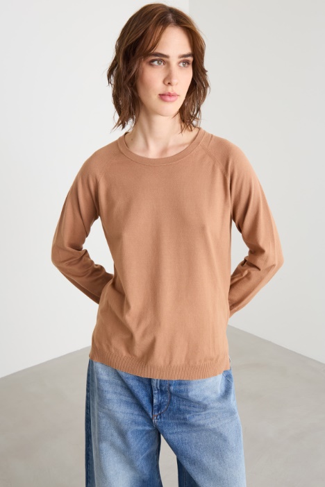 Sweater with raglan sleeves Intrend