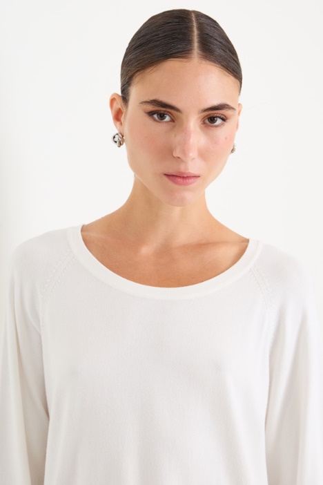 Maglia con maniche raglan