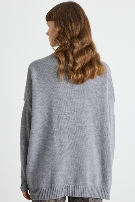 Maglia oversize con collo a cratere