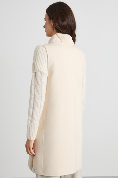 Gilet with plush inserts Intrend - 3