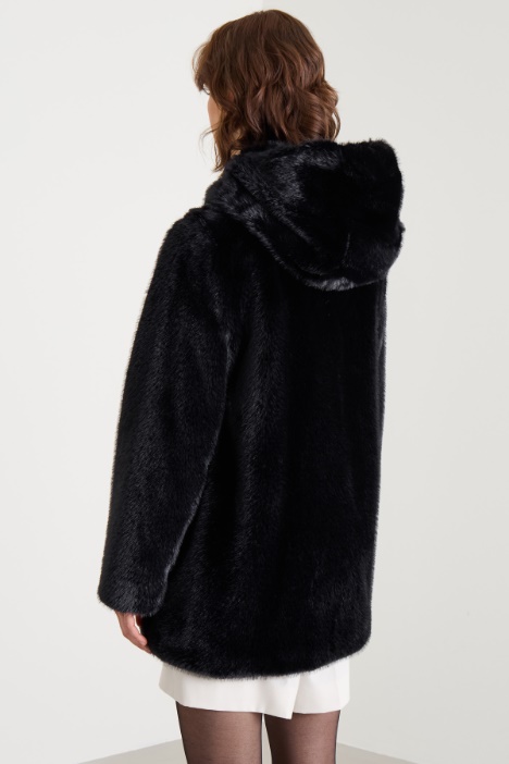 Cappotto con cappuccio