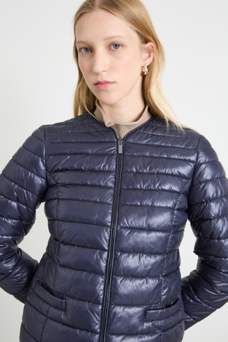 Chaqueta acolchada con cuello redondo reversible