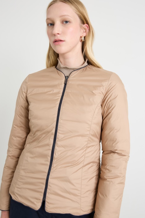 Chaqueta acolchada con cuello redondo reversible