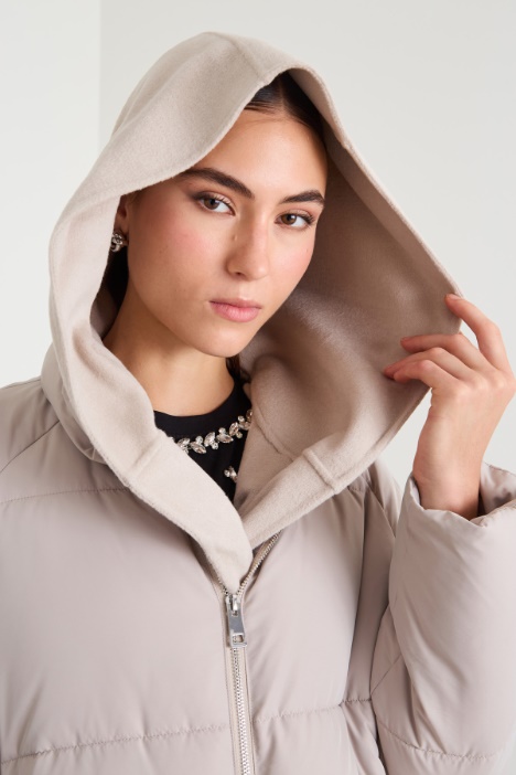 Imbottito con cappuccio