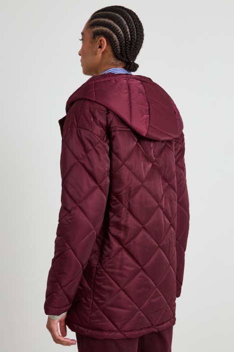 Chaqueta acolchada con capucha extraíble