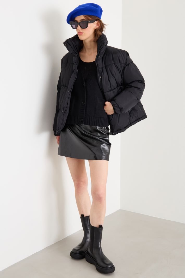 Padded jacket with removable sleeves Intrend