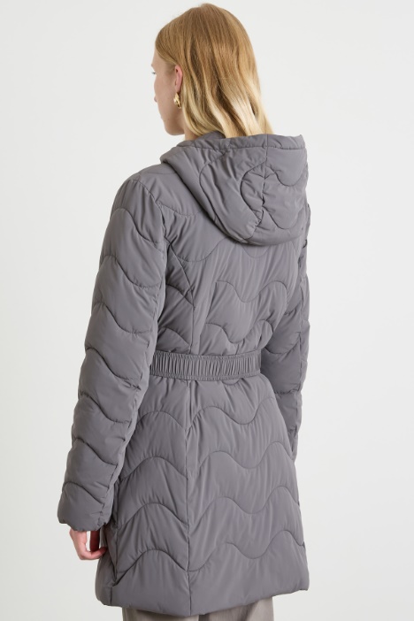 Chaqueta acolchada con cinturón